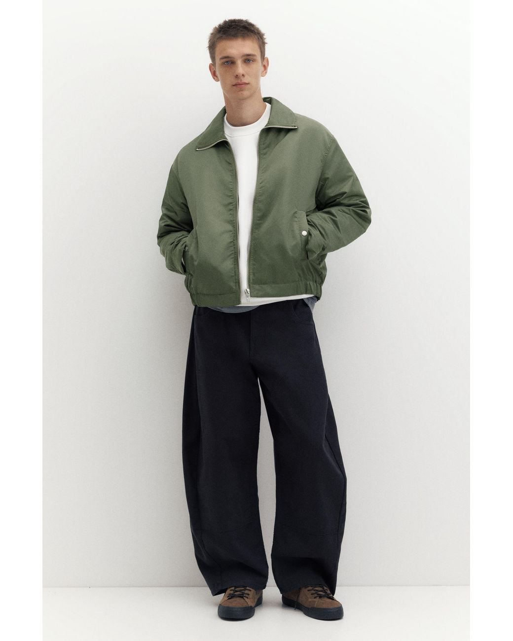 Pull&Bear Boxy Bomberjacke in Green für Herren
