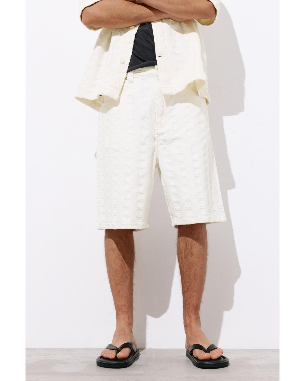 Pull&Bear White Jacquard Denim Bermuda Shorts for men