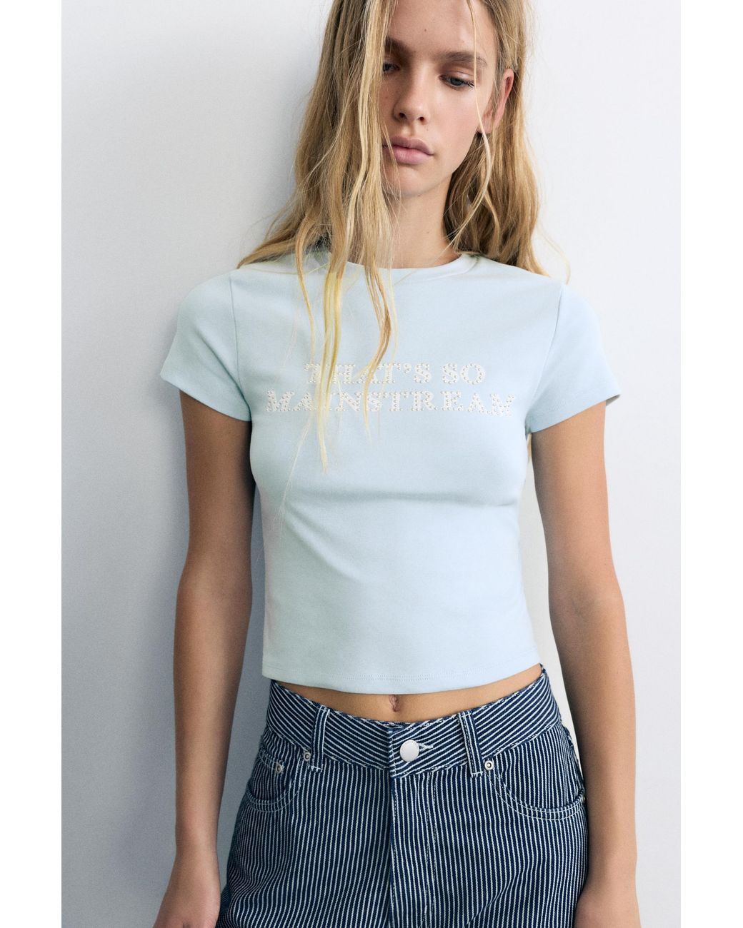 Pull&Bear T-Shirt Met Tekst En Studs in het Blue