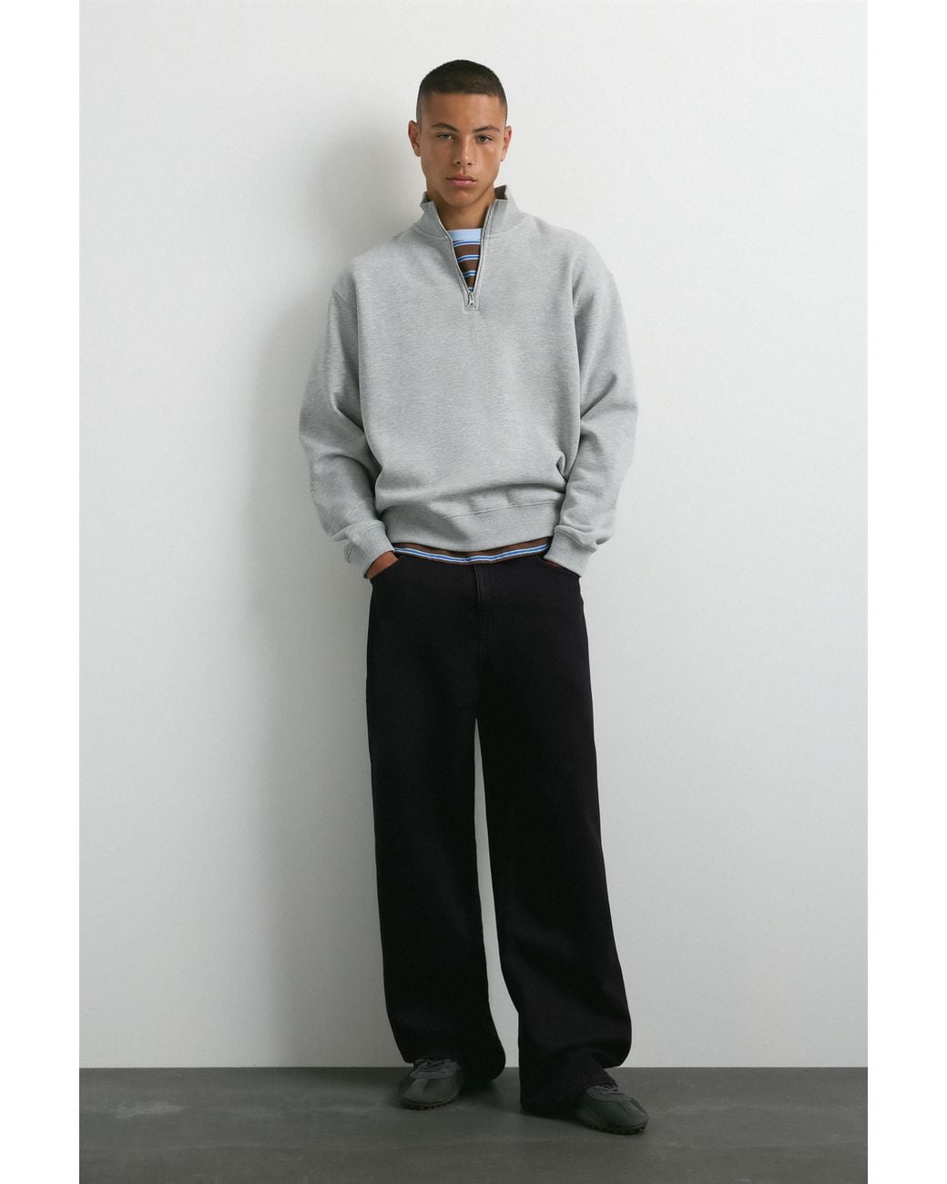 Pull&Bear Gray Relaxed Fit Baggy Jeans for men