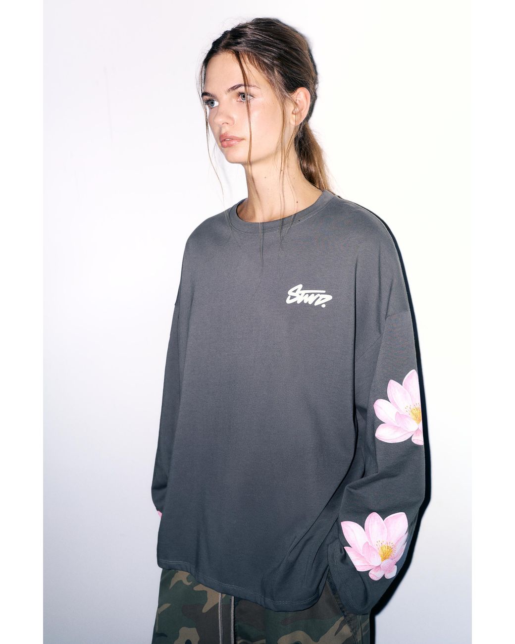 Pull&Bear Gray Stwd Flower Graphic T-Shirt