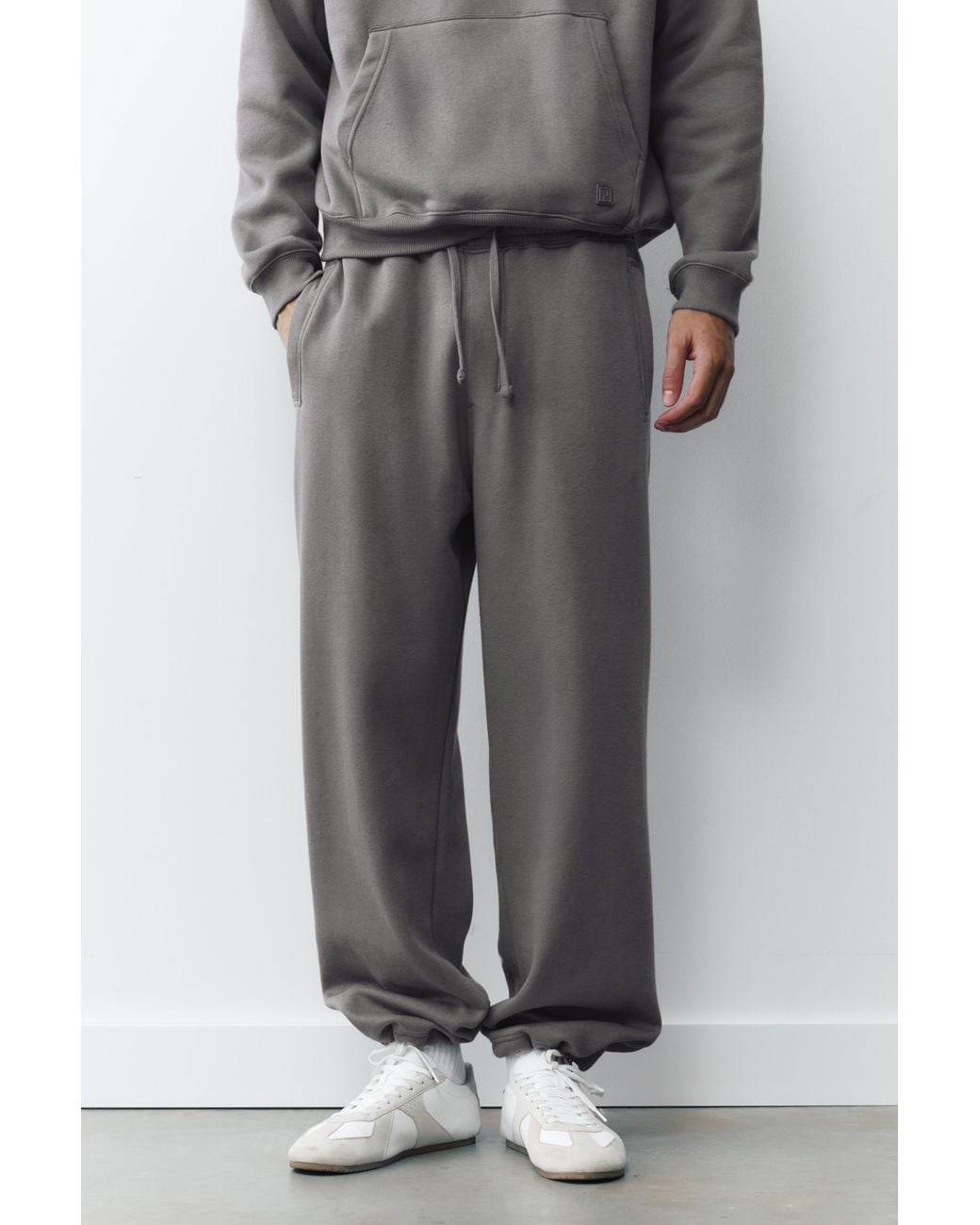 Pull&Bear Gray Pack Of Jogging Trousers And Sweatshirt for men