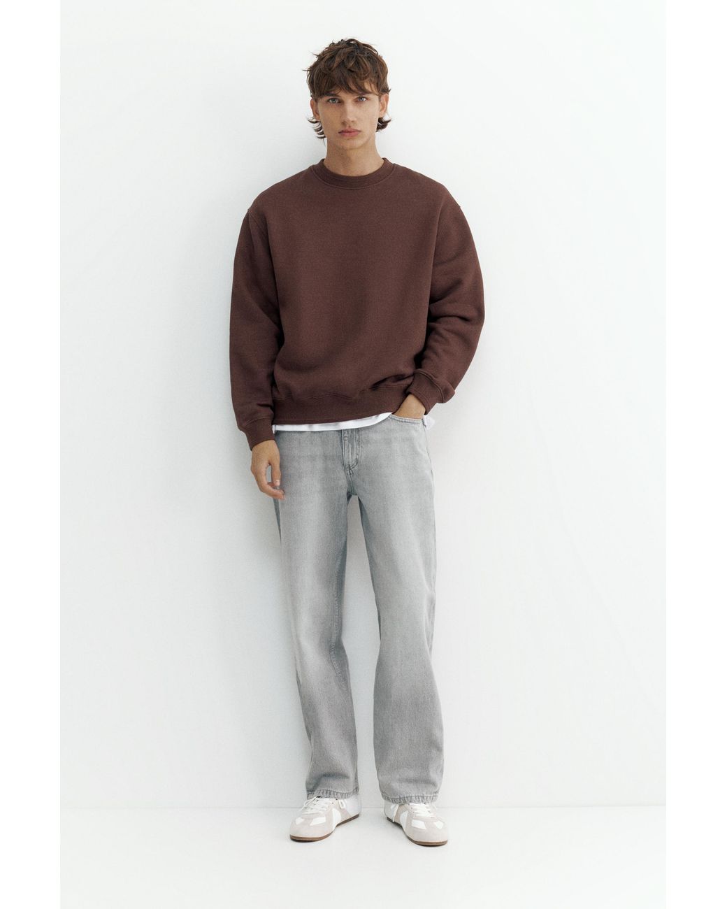 Pull&Bear Brown Relaxed Fit Round Neck Sweatshirt for men