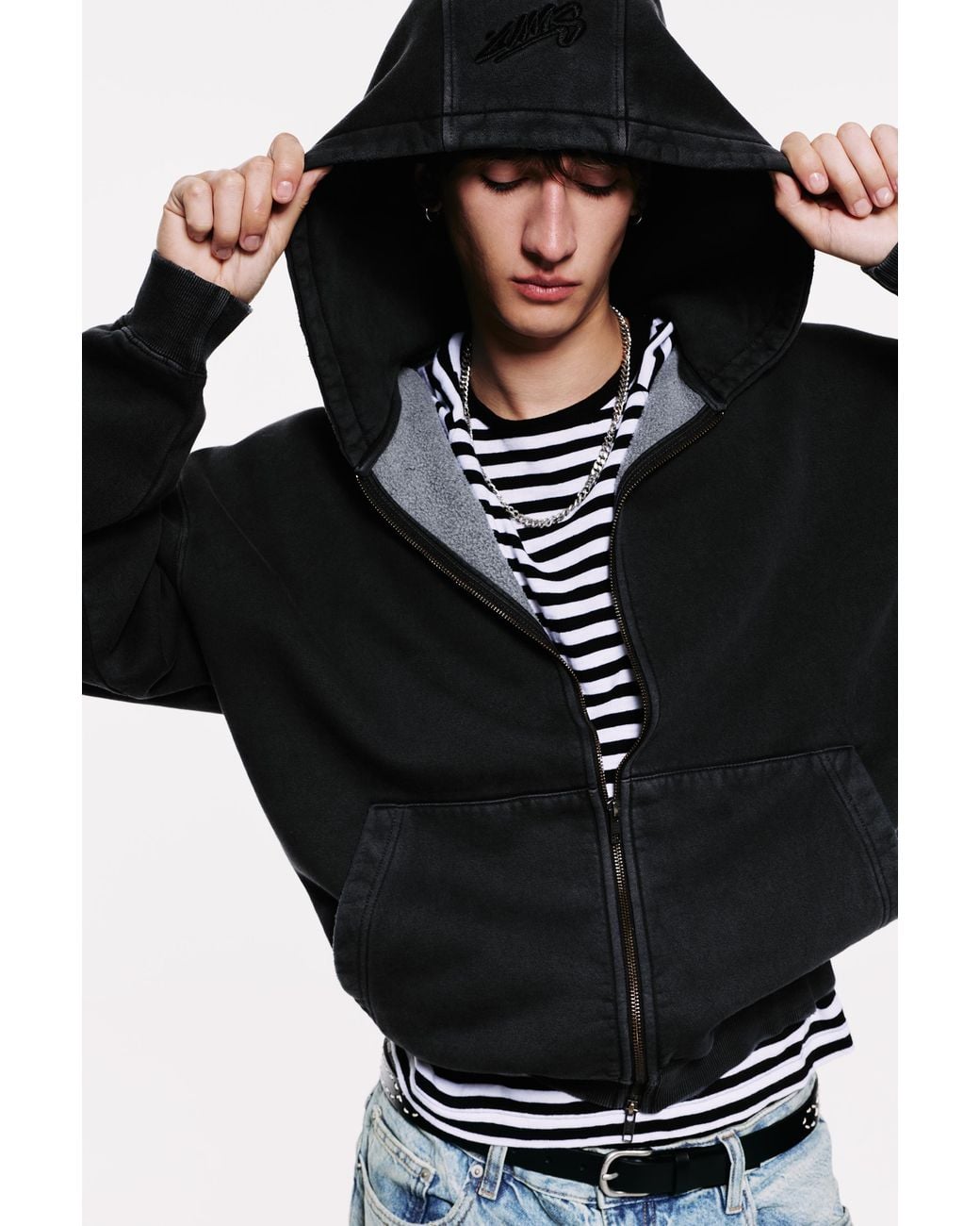 Pull&Bear Black Stwd Zip-Up Sweatshirt With Hood for men
