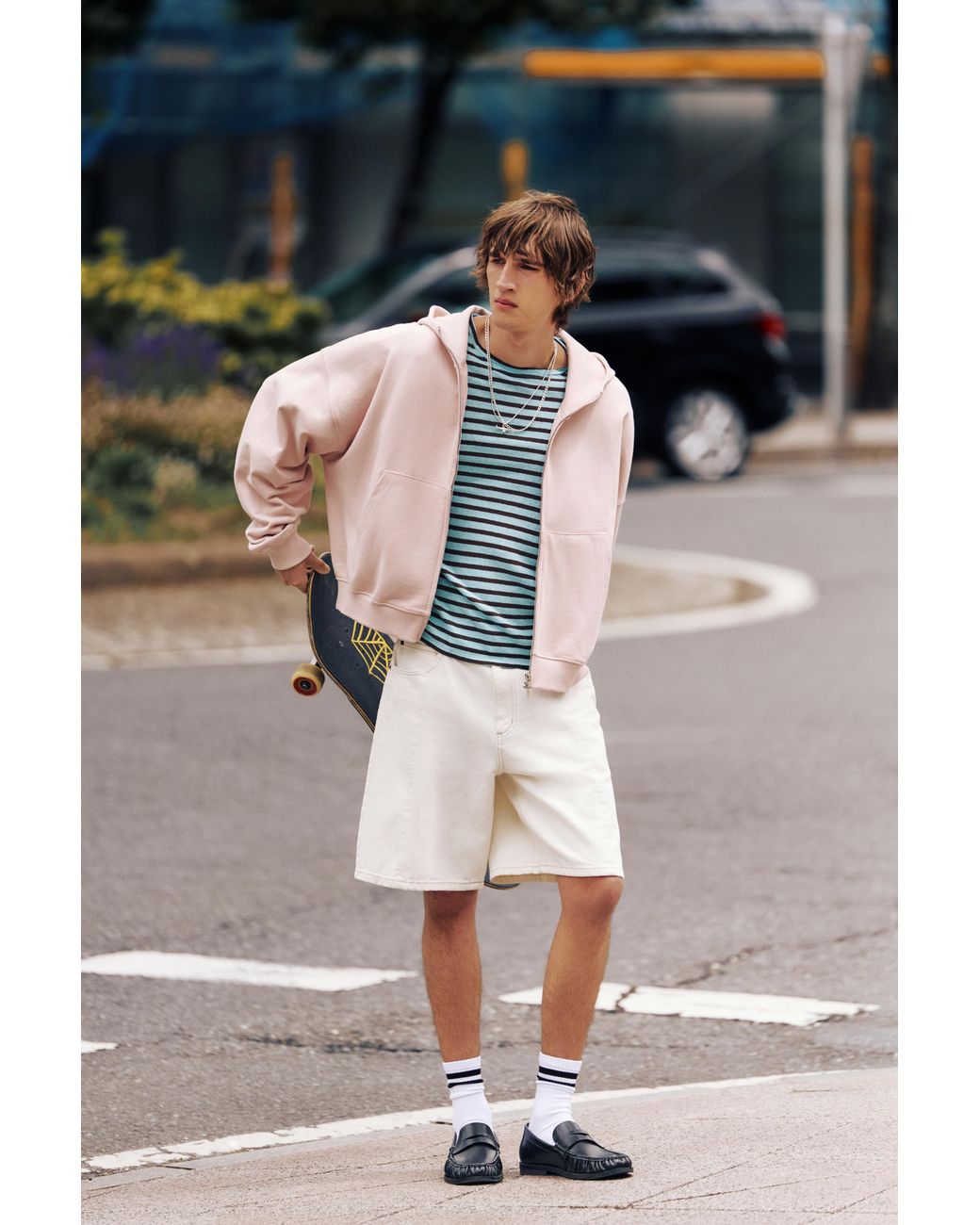 Pull&Bear Natural Relaxed Baggy Denim Bermuda Shorts for men