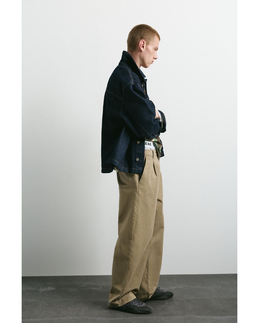 Pull&Bear Natural Baggy Darted Chinos for men