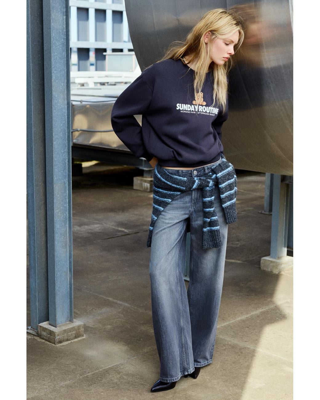 Pull&Bear Blue Bear Graphic Sweatshirt