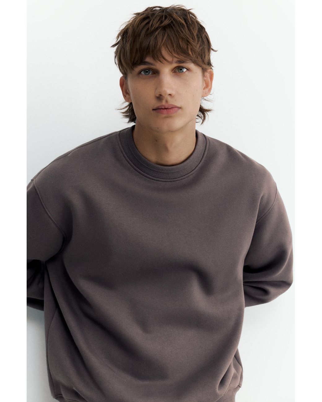 Pull&Bear Gray Relaxed Fit Round Neck Sweatshirt for men