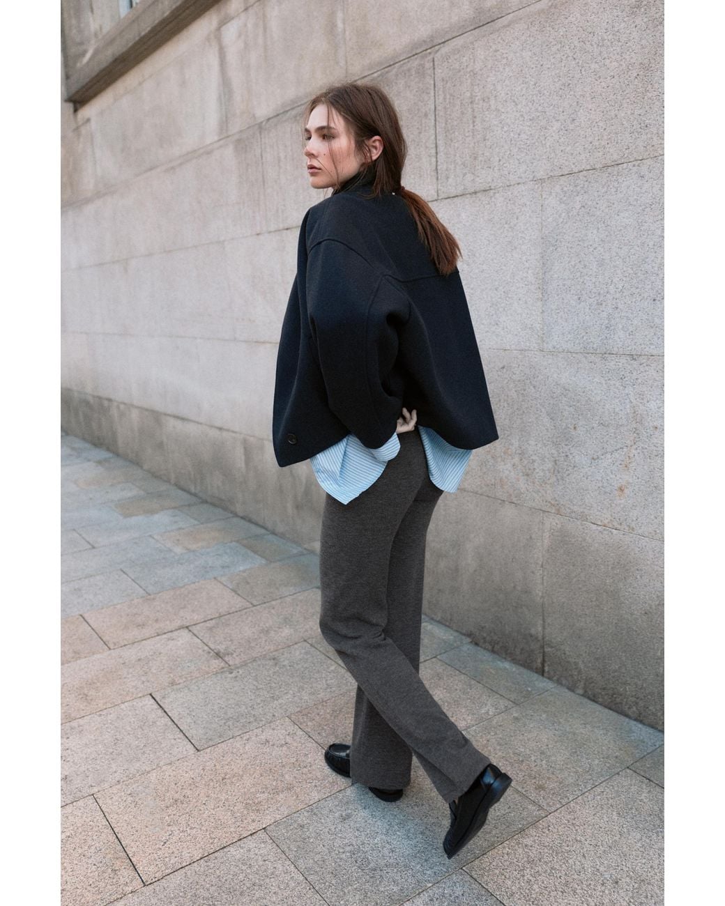 Pull&Bear Flared Broek Soft Touch in het Black