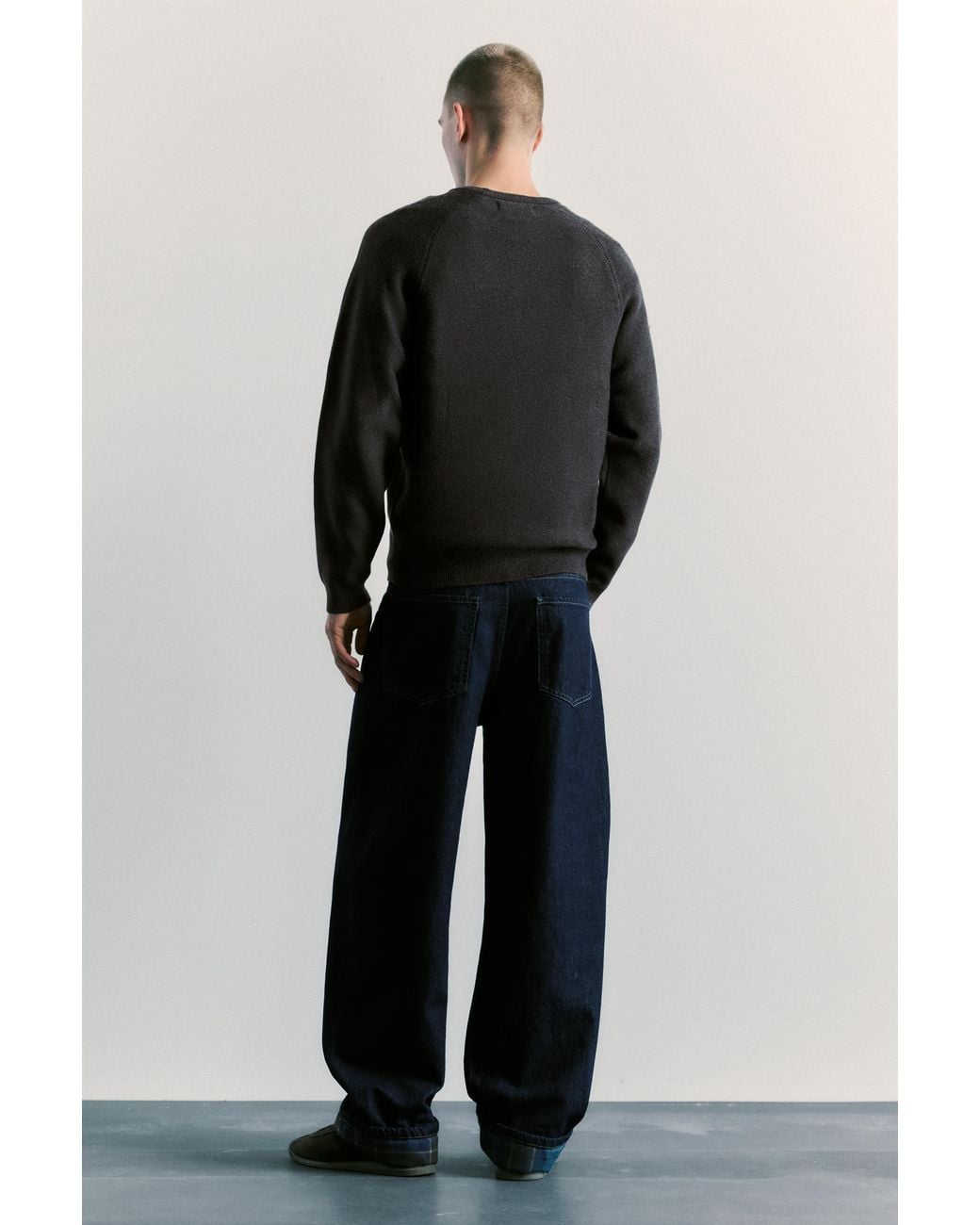 Maglia A Maniche Raglan di Pull&Bear in Black da Uomo