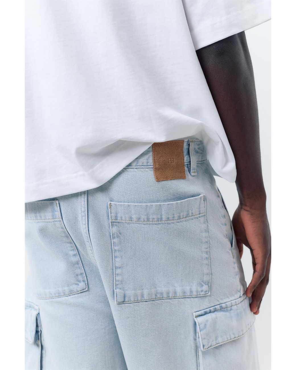 Pull&Bear White Baggy Cargo Bermuda Shorts for men