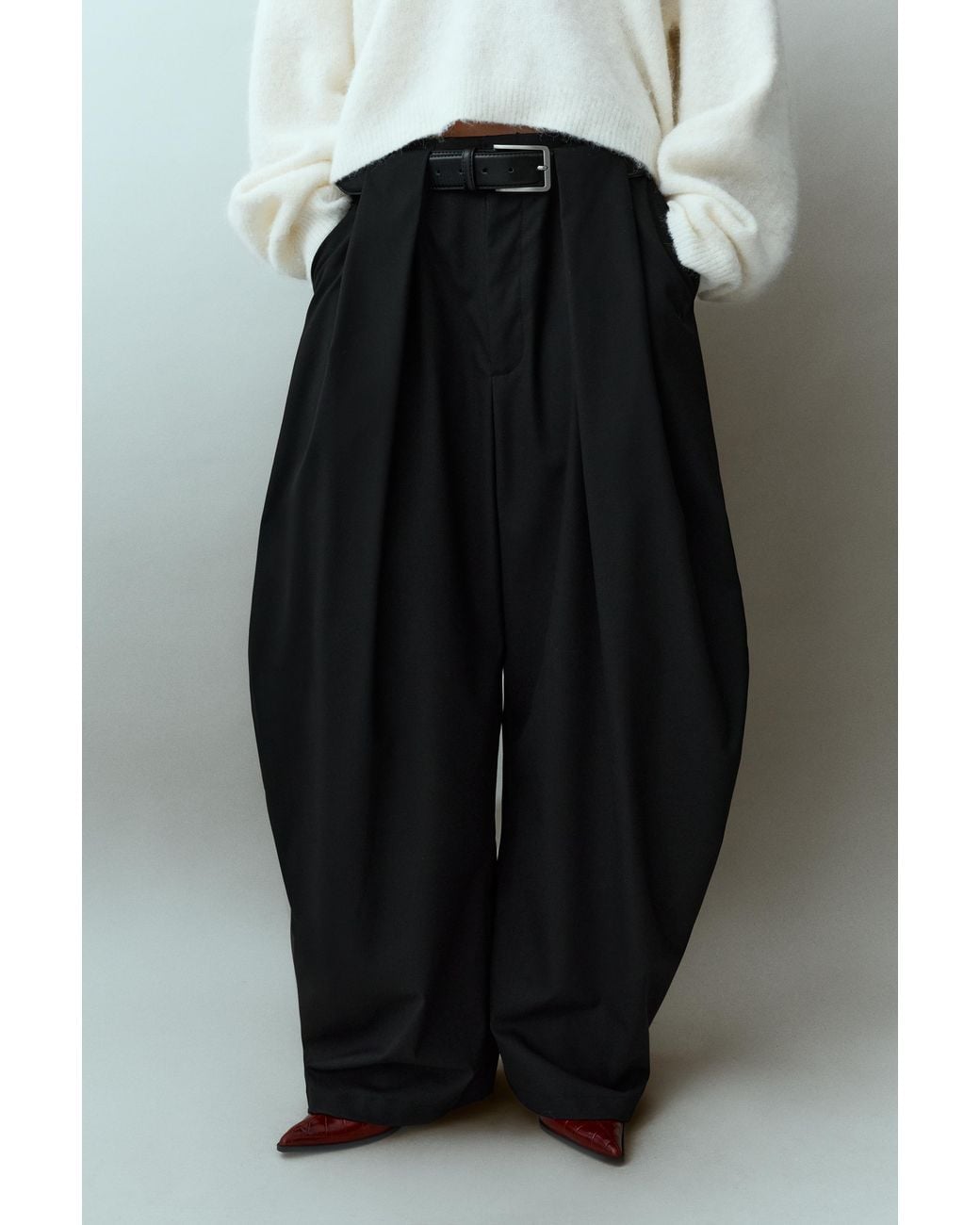Pull&Bear Gray High-Waist Barrel Trousers With Pleats And Belt