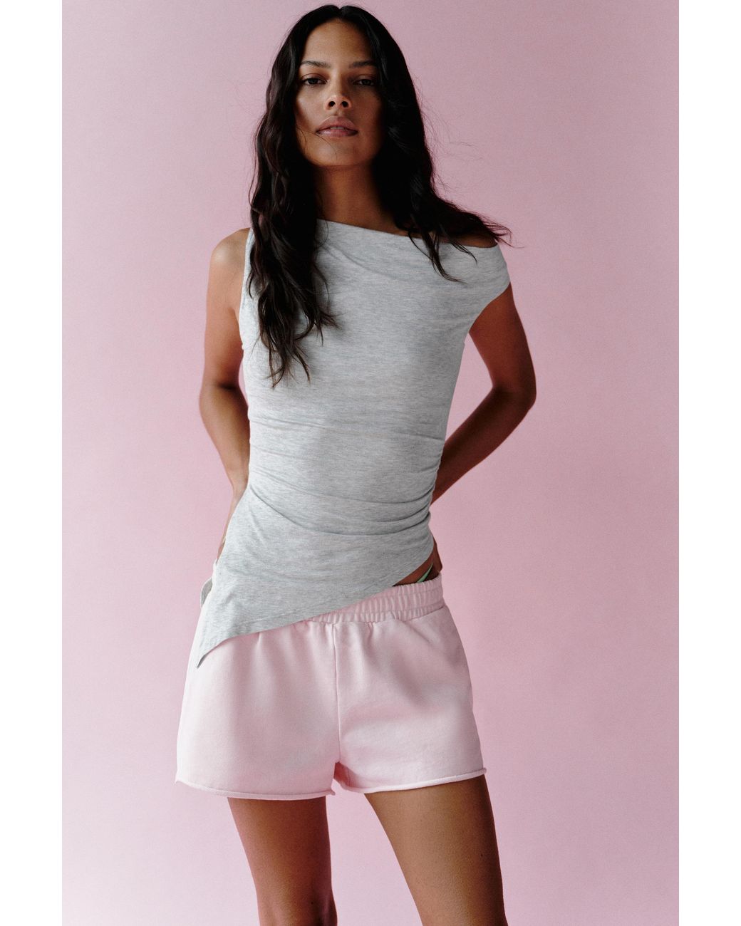 Top Asymétrique Pull&Bear en coloris Pink