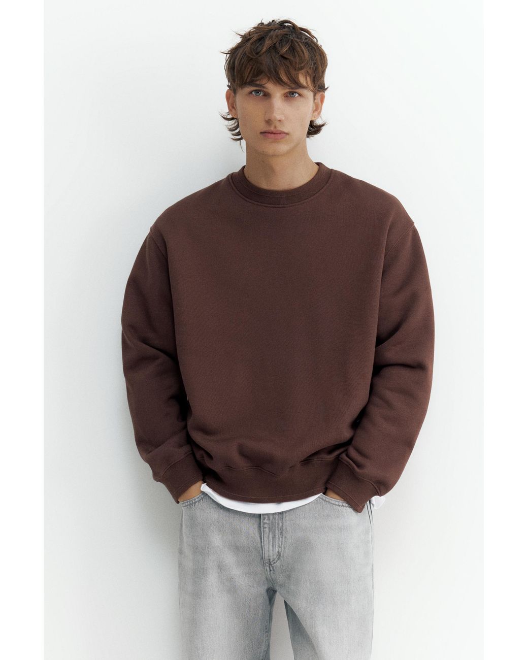 Pull&Bear Brown Relaxed Fit Round Neck Sweatshirt for men