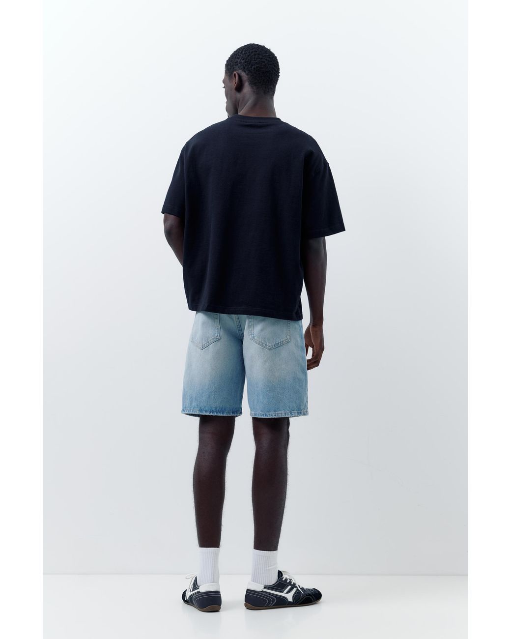 Pull&Bear Blue Standard Denim Bermuda Shorts for men