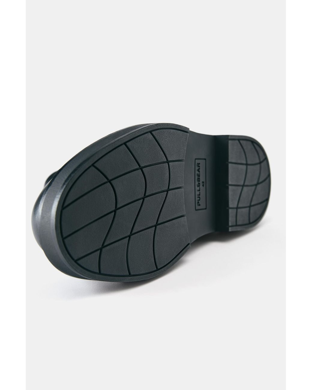 Pull&Bear Black Chelsea Boots for men