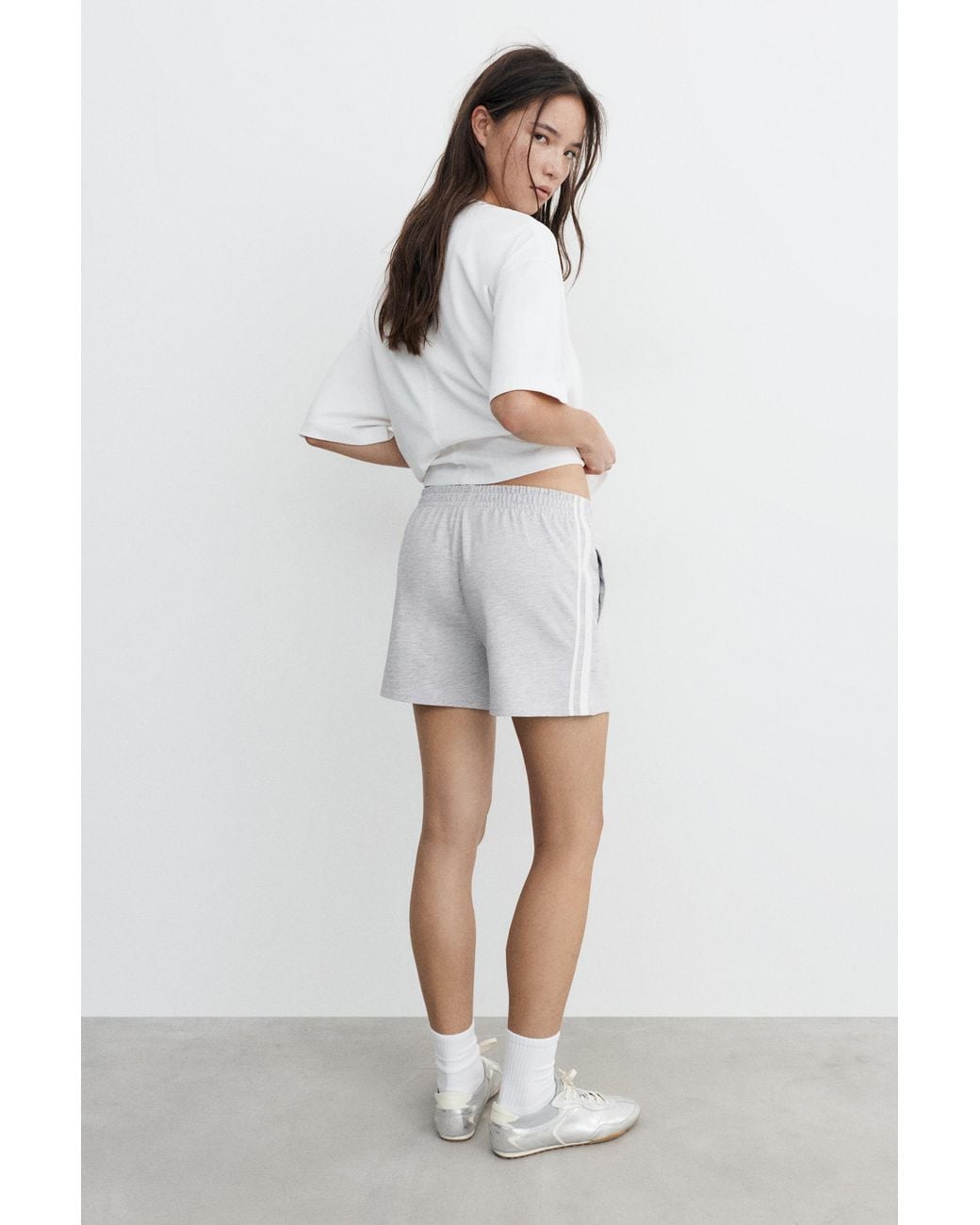 Pull&Bear White Sports Shorts With Side Stripes