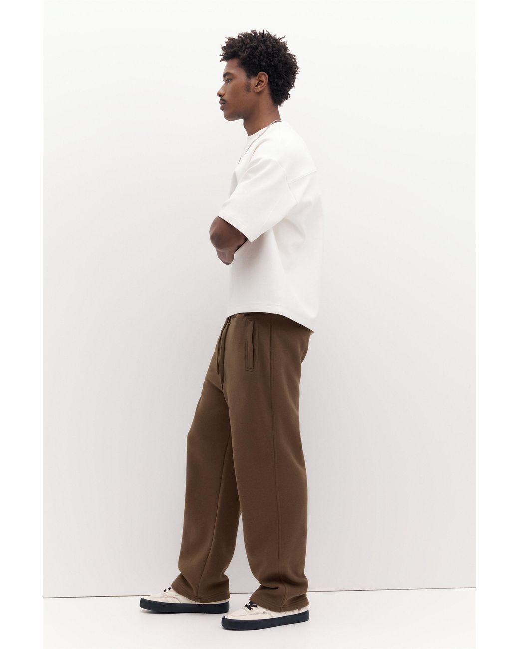 Pull&Bear Basic Baggy-Jogginghose in Brown für Herren