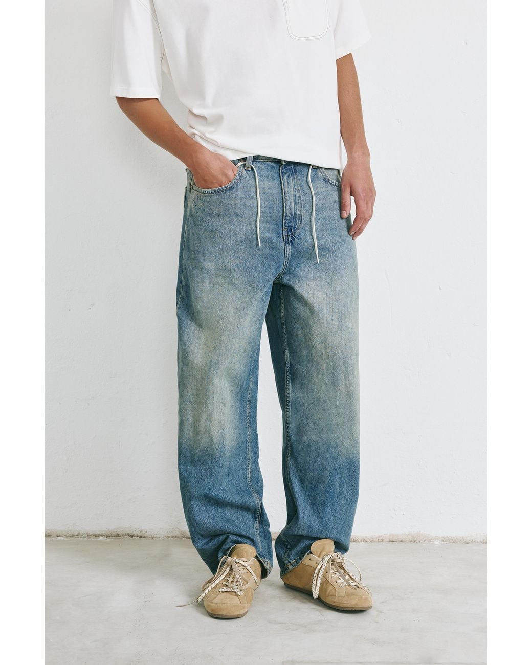 Pull&Bear Black Relaxed Fit Panelled Baggy Jeans for men