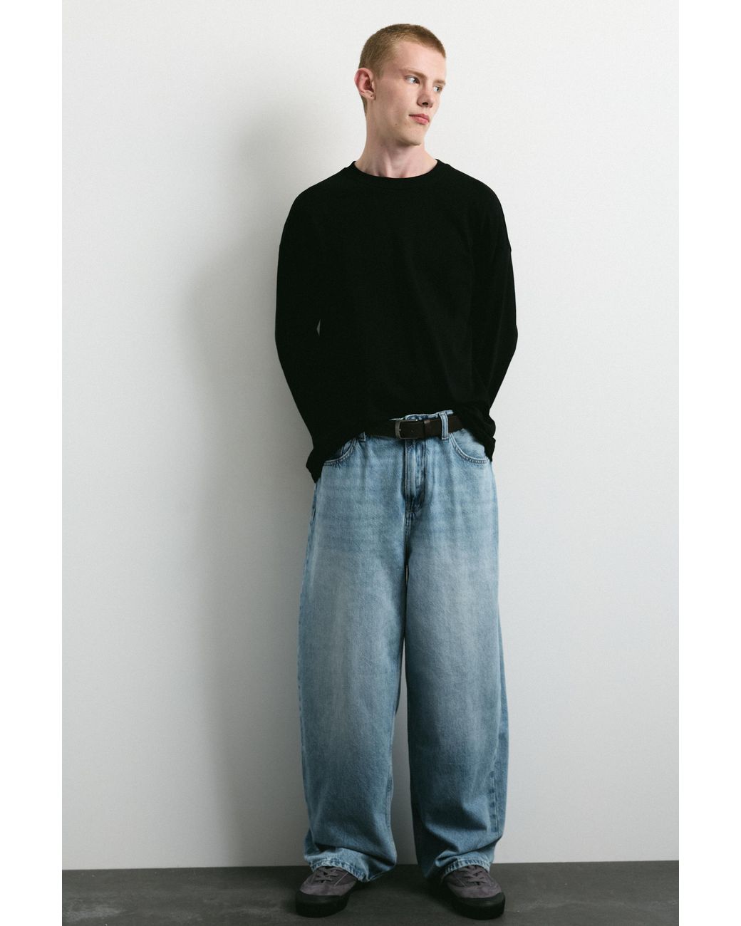 Pull&Bear Blue Relaxed Baggy Jeans for men