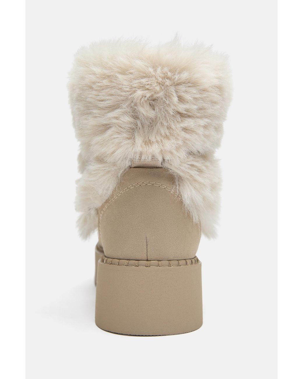 Pull&Bear Natural Flache Stiefel Aus Kunstfell