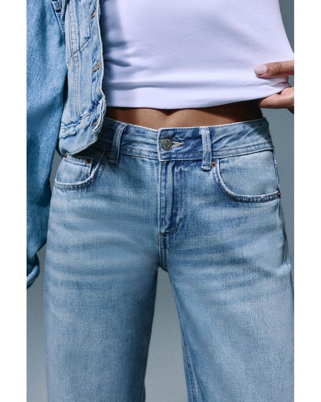 Pull&Bear Blue Low-Rise Straight-Leg Jeans