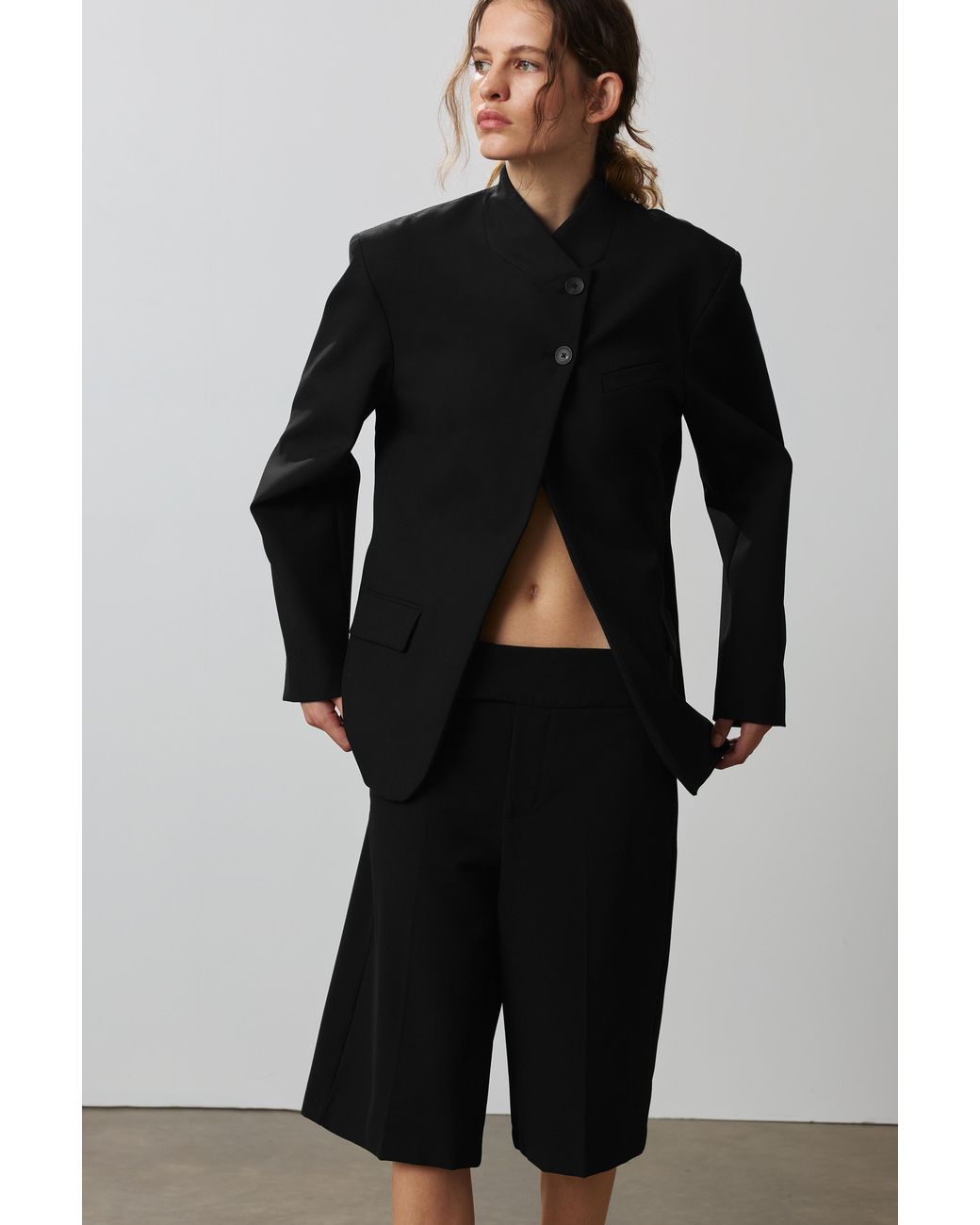 Pull&Bear Black Tailored Bermuda Shorts