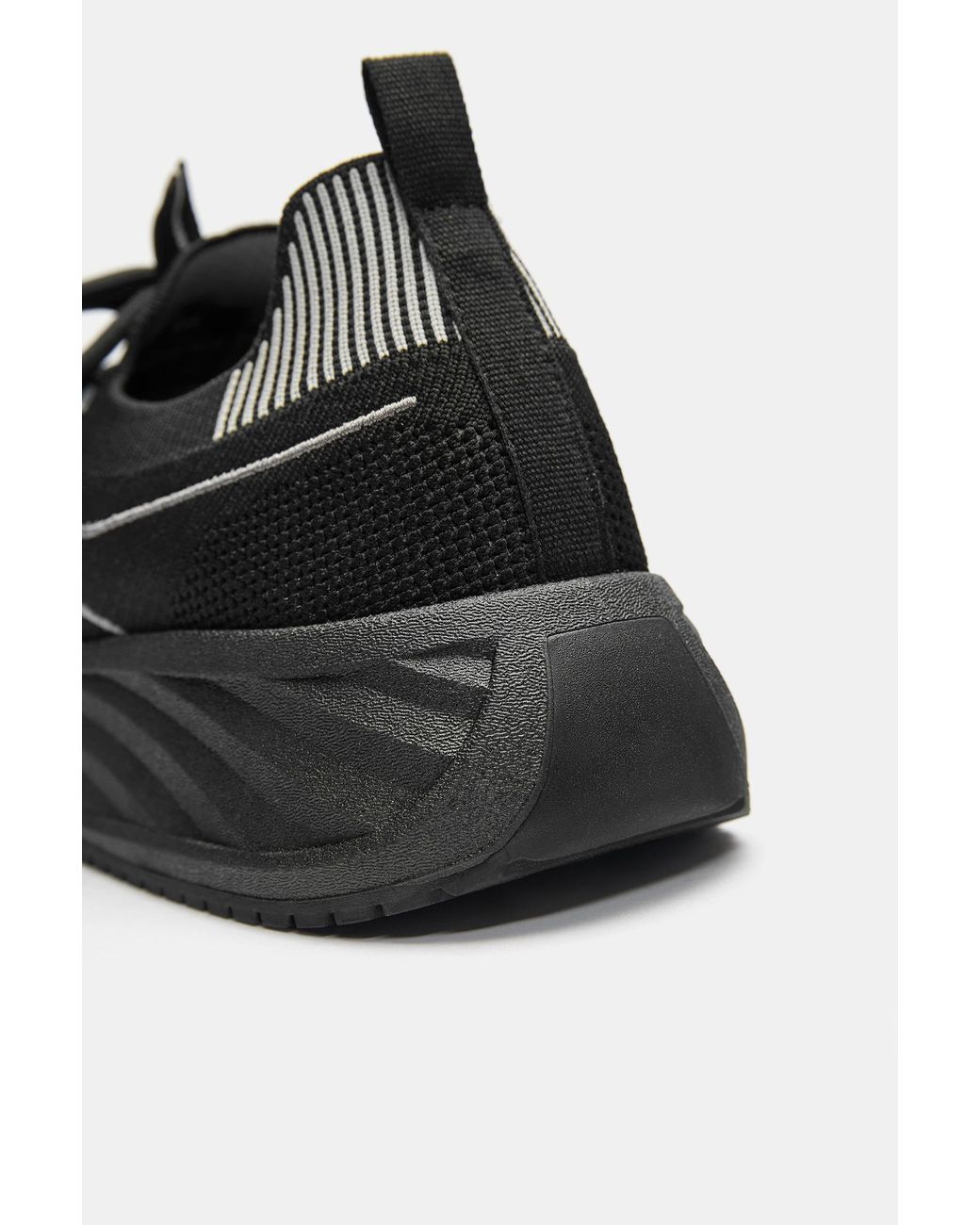 Sneakers di Pull&Bear in Black da Uomo