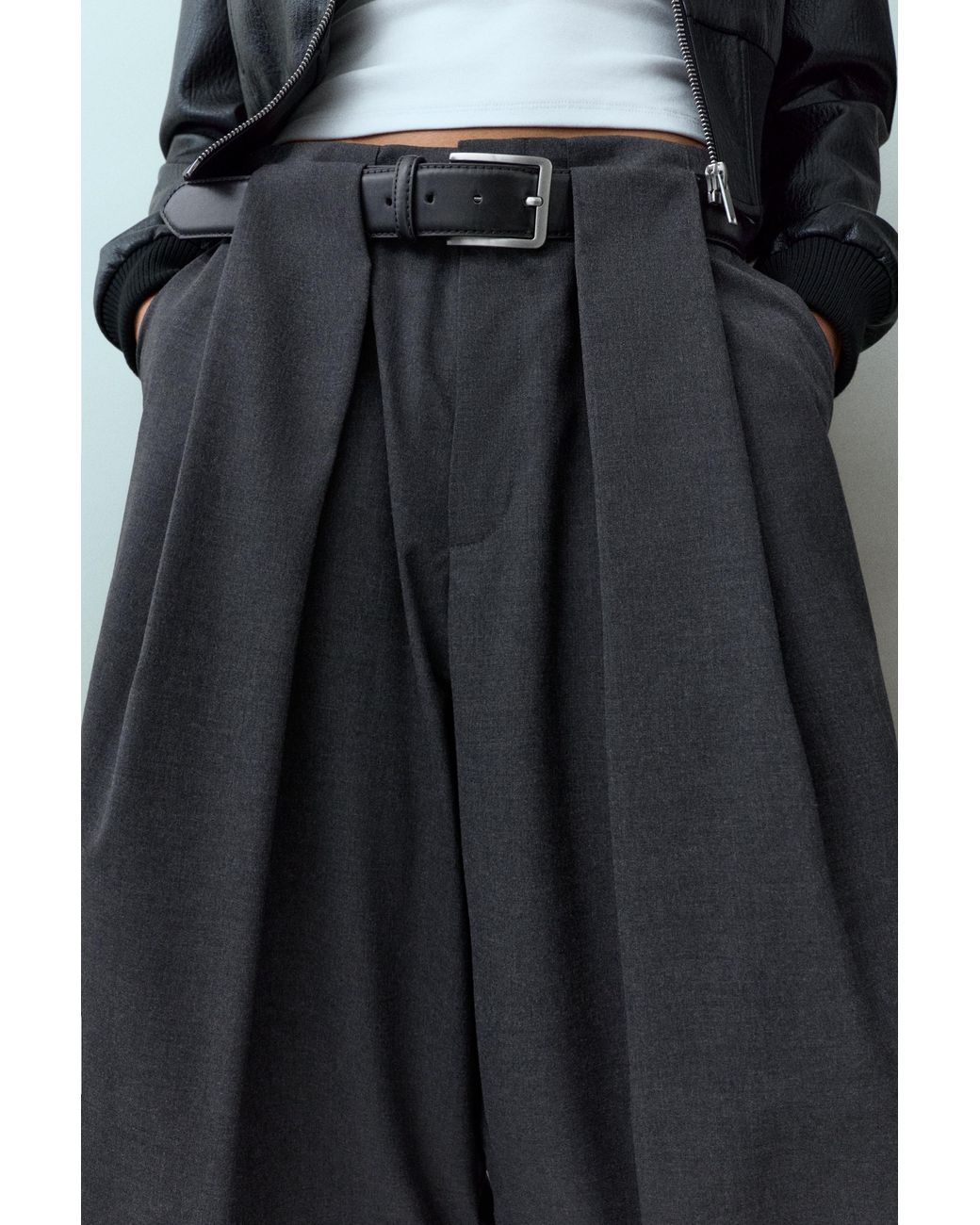 Pull&Bear Blue High-Waist Barrel Trousers With Pleats And Belt