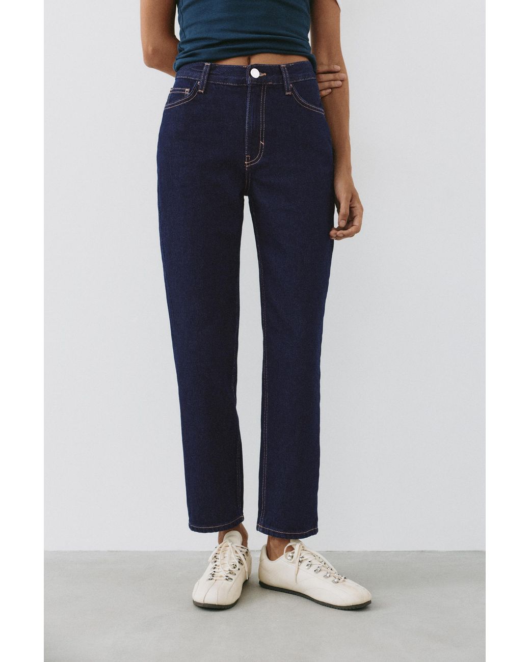 Pull&Bear Blue High-Waist Mom Fit Jeans
