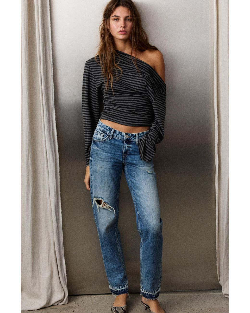 Pull&Bear Black Asymmetric Striped T-Shirt