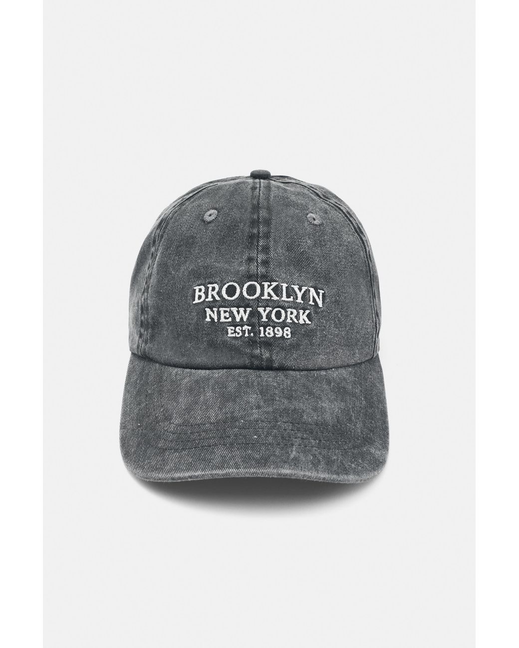 Cappello Brooklyn di Pull&Bear in Gray