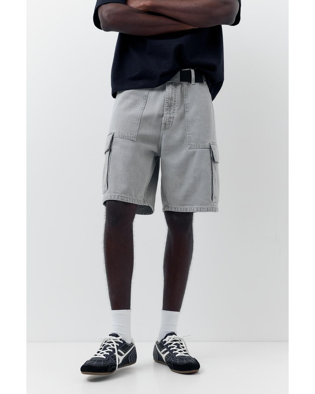 Pull&Bear Blue Baggy Cargo Bermuda Shorts for men