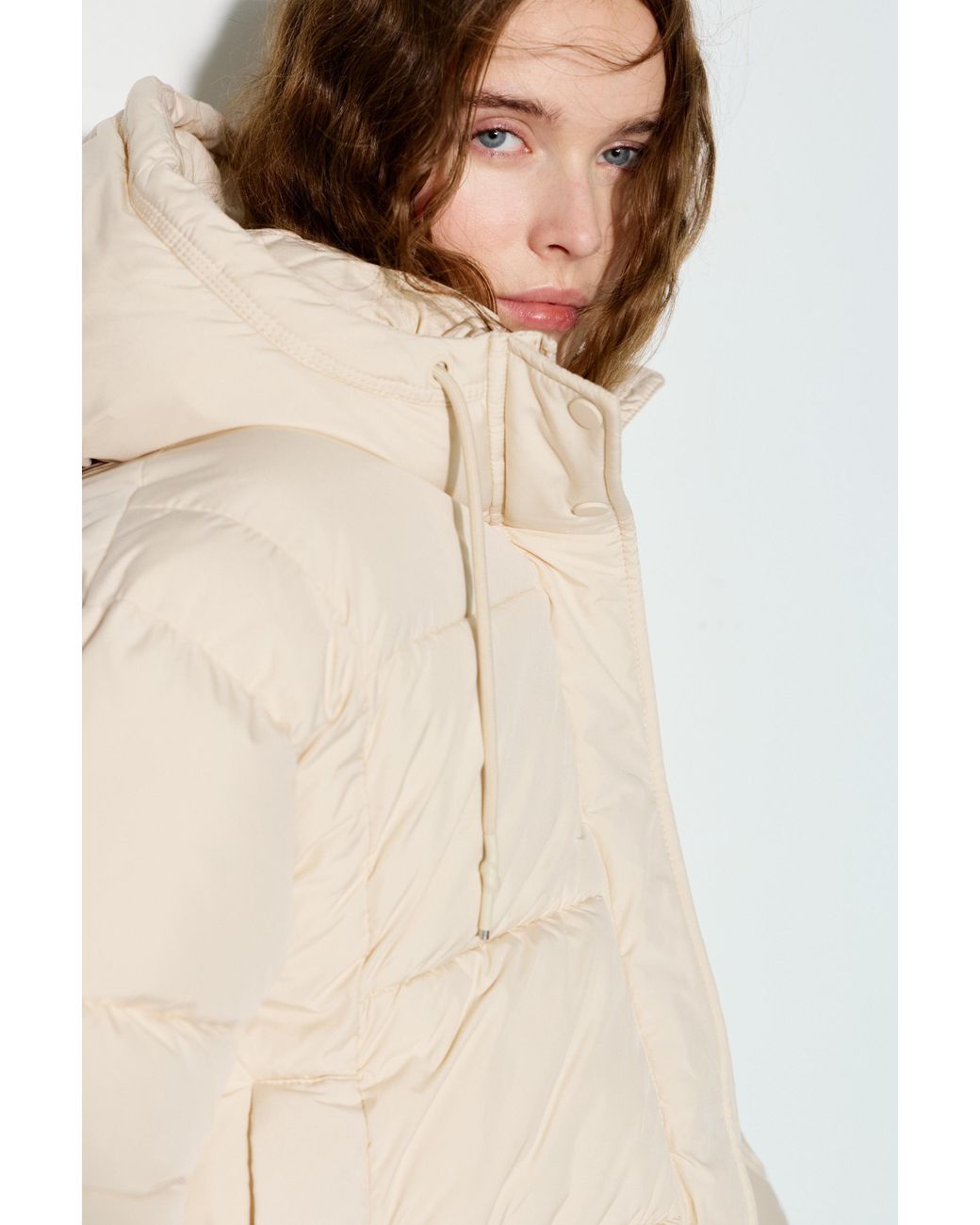 Pull&Bear Gewatteerde Jas Met Capuchon in het White