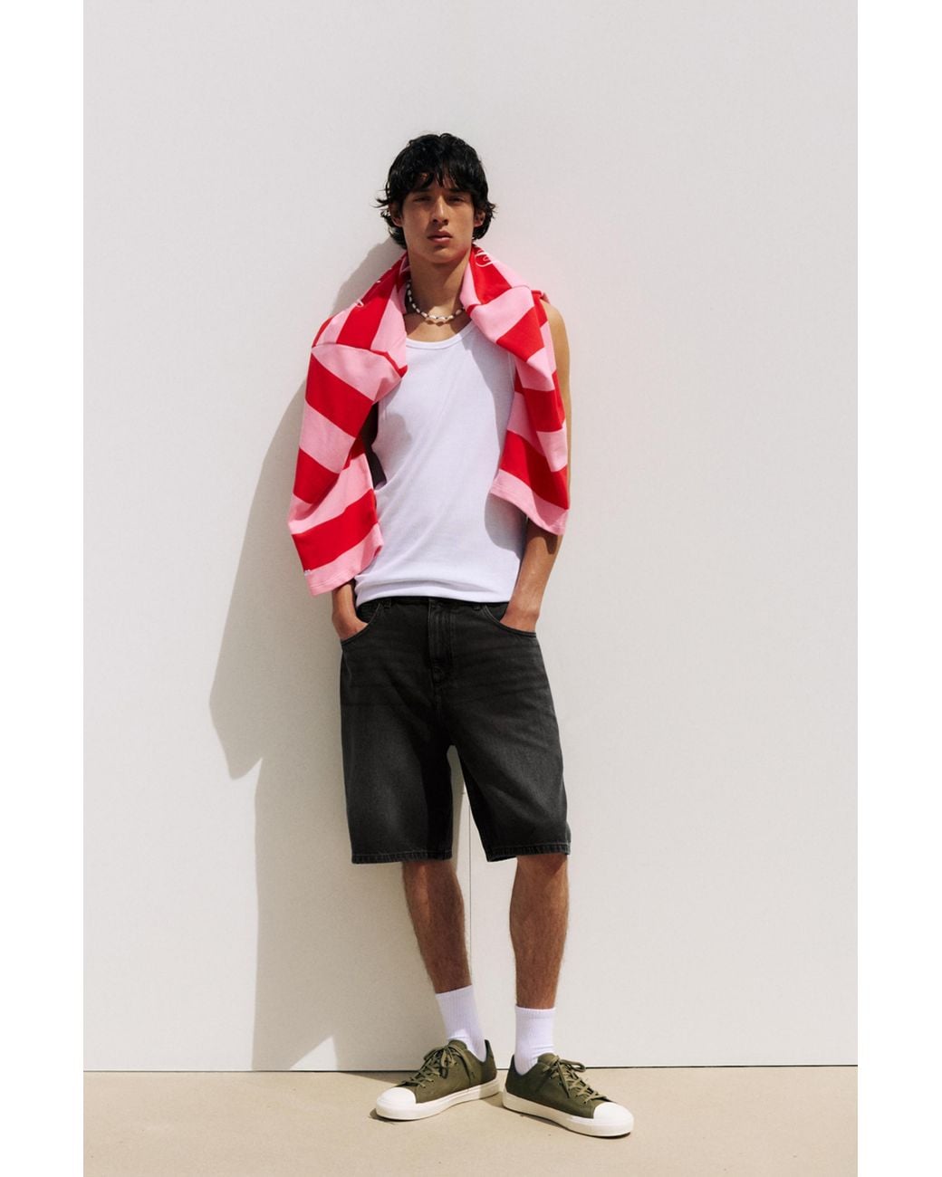 Pull&Bear Multicolor Baggy Denim Bermuda Shorts for men