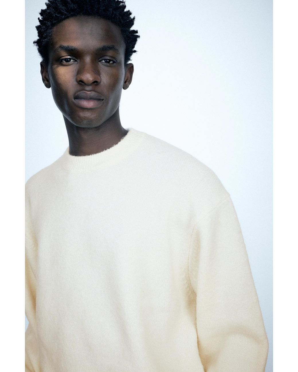 Pull&Bear White Basic Round Neck Jumper for men
