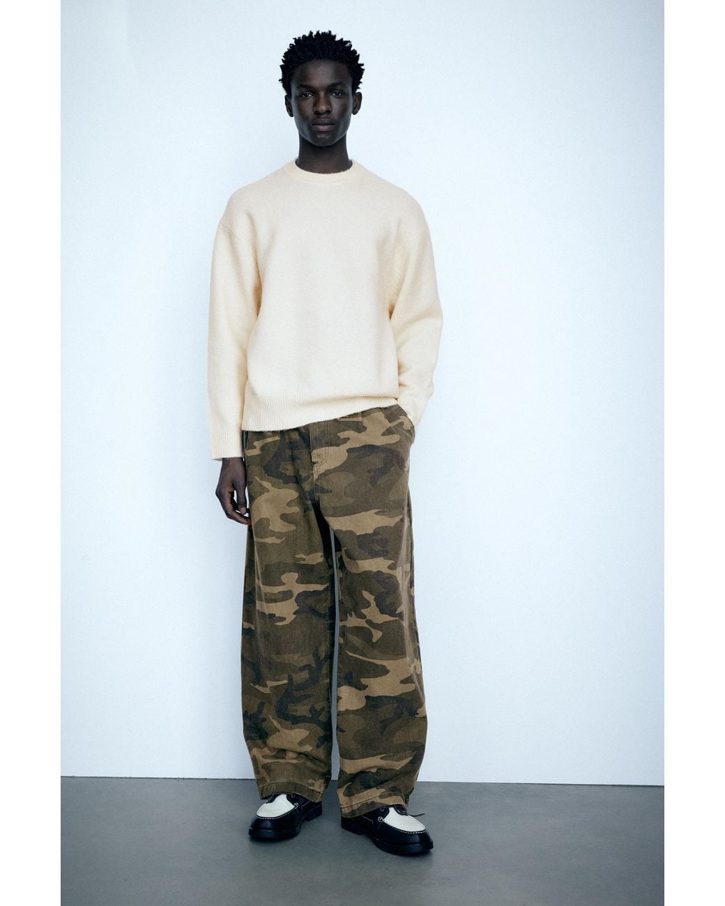 Pull&Bear White Basic Round Neck Jumper for men