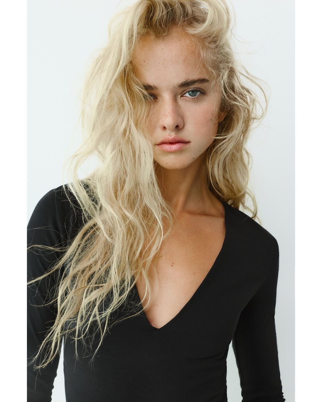 Pull&Bear Black V-Neck Bodysuit