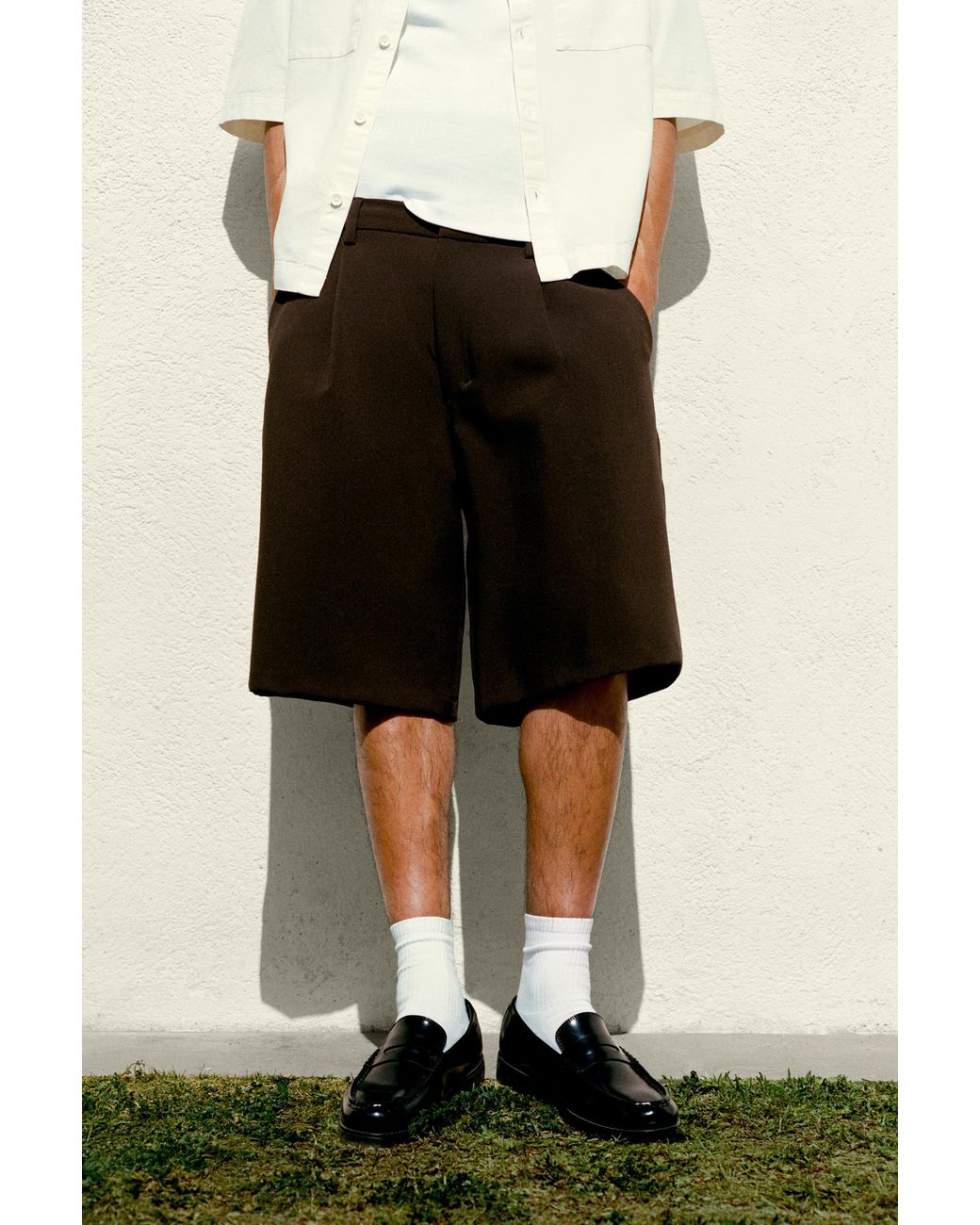 Pull&Bear Natural Smart Bermuda Shorts With Pleats for men