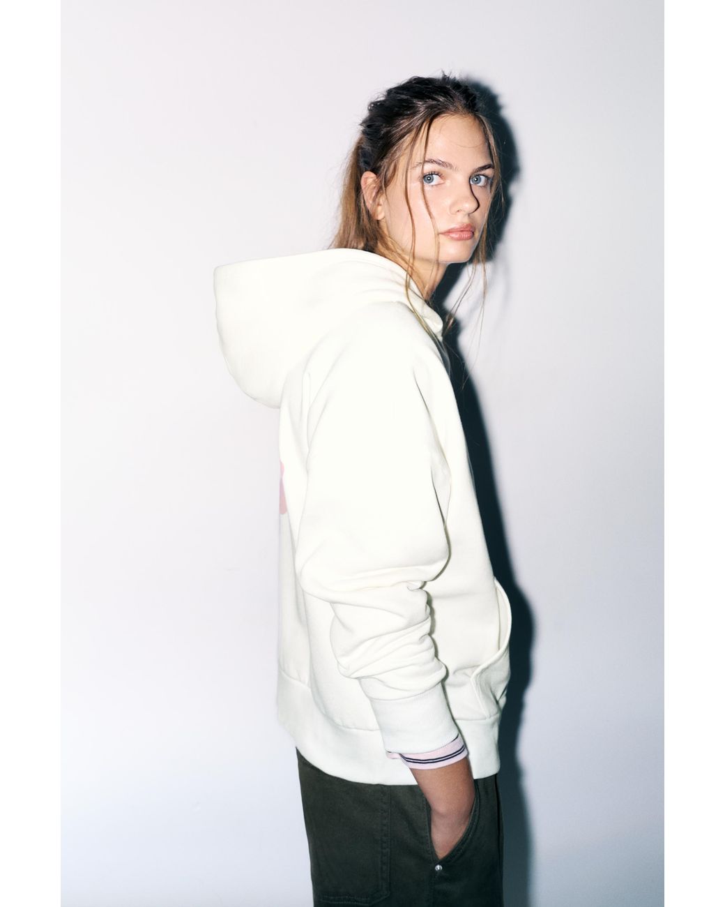 Pull&Bear White Flower Graphic Hoodie