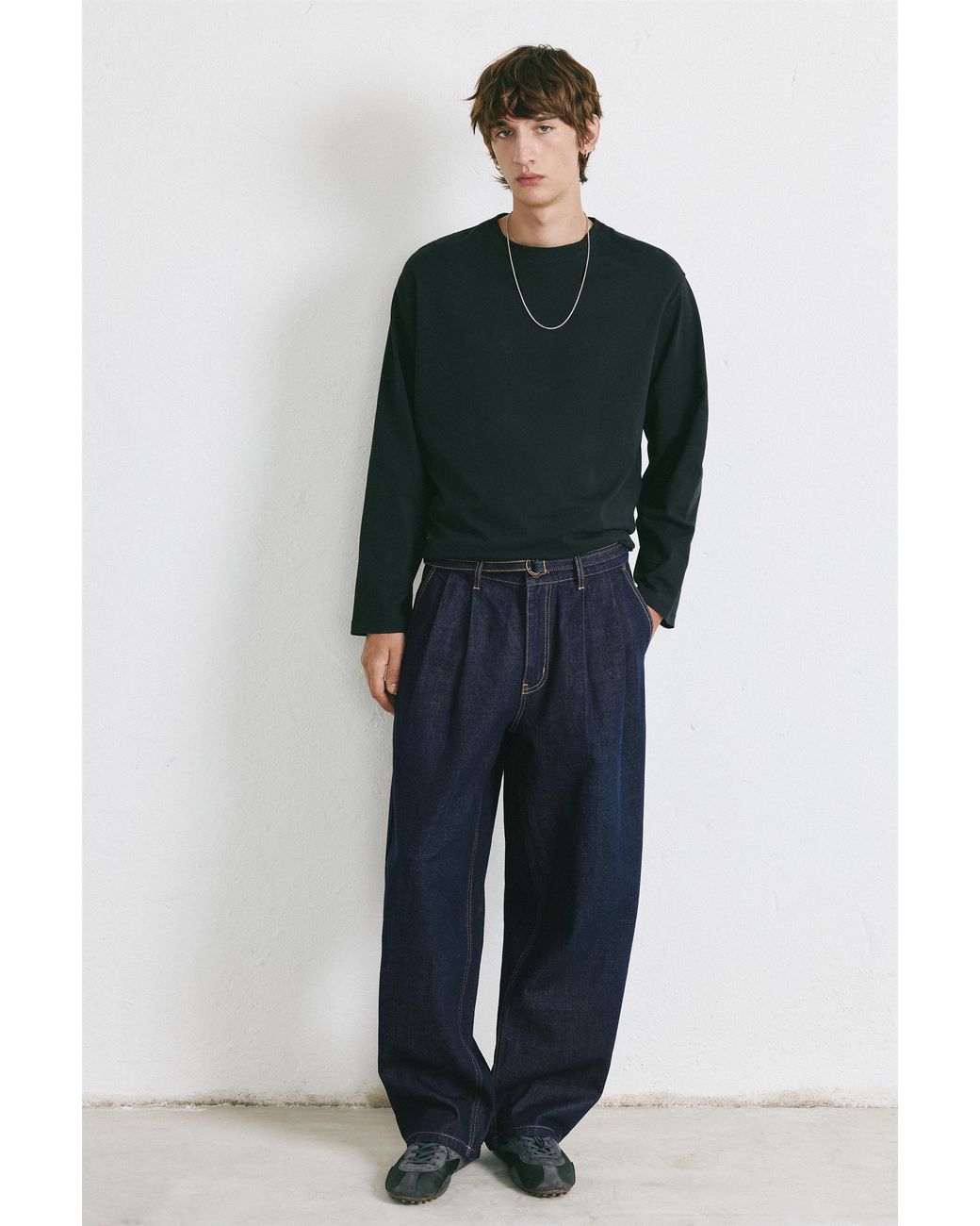 Pull&Bear Multicolor Relaxed Fit Pleated Jeans With Belt for men