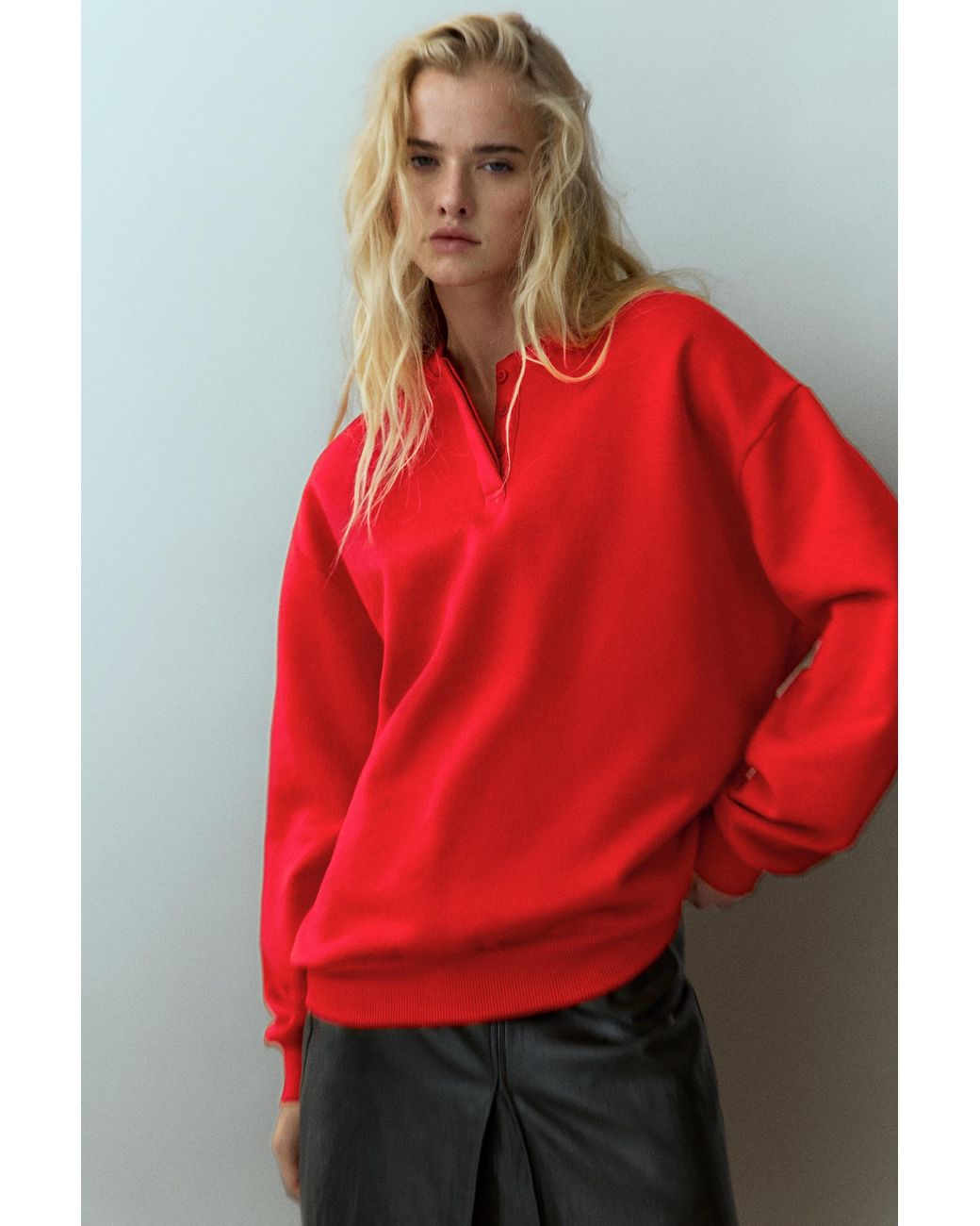 Sweat À Col Henley Et Boutons Pull&Bear en coloris Red