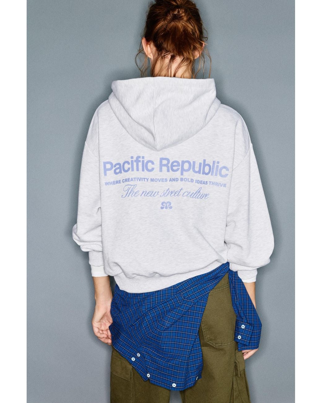Pull&Bear Sweater Met Capuchon En Logo in het Gray