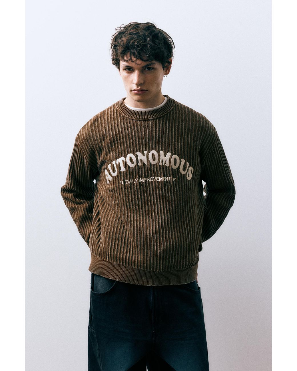 Pull&Bear Brauner Pullover Autonomous in Black für Herren