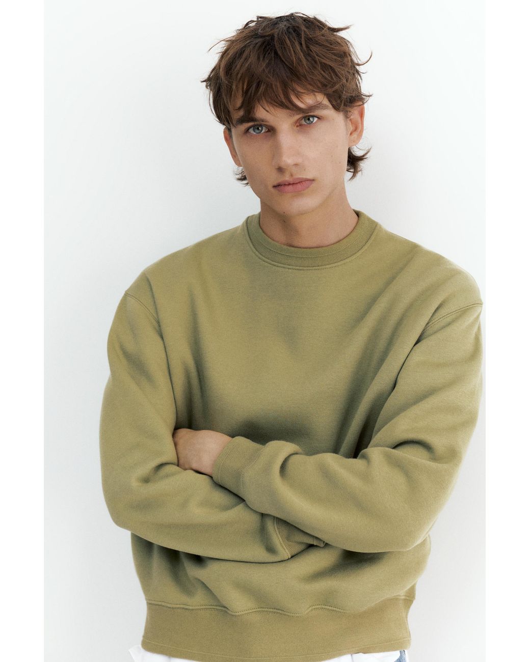Pull&Bear Green Relaxed Fit Round Neck Sweatshirt for men