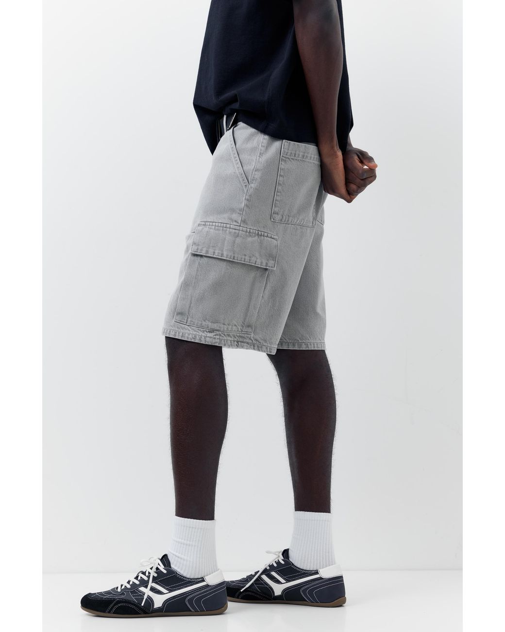 Pull&Bear Blue Baggy Cargo Bermuda Shorts for men