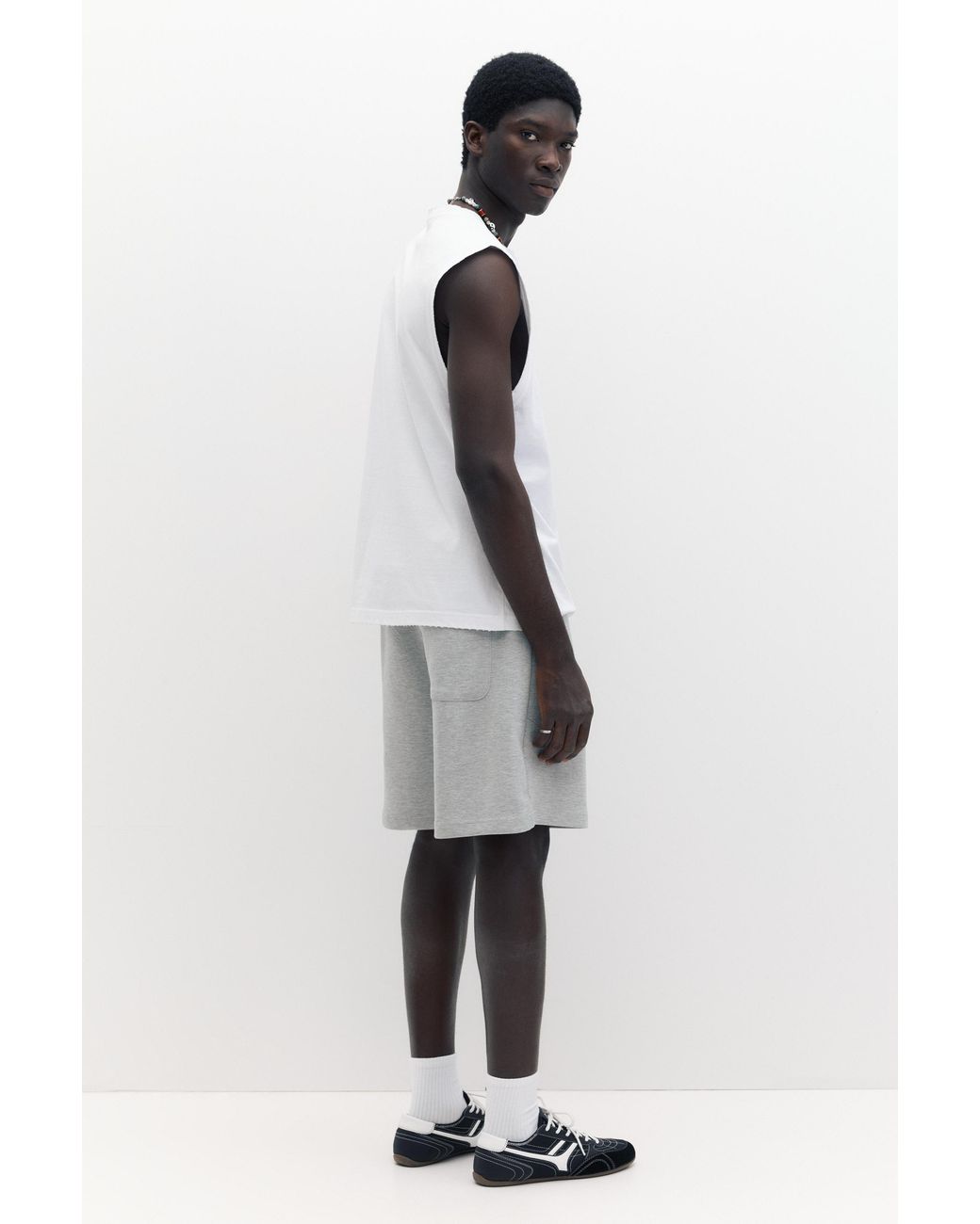 Pull&Bear Gray Regular Fit Jogger Bermuda Shorts for men