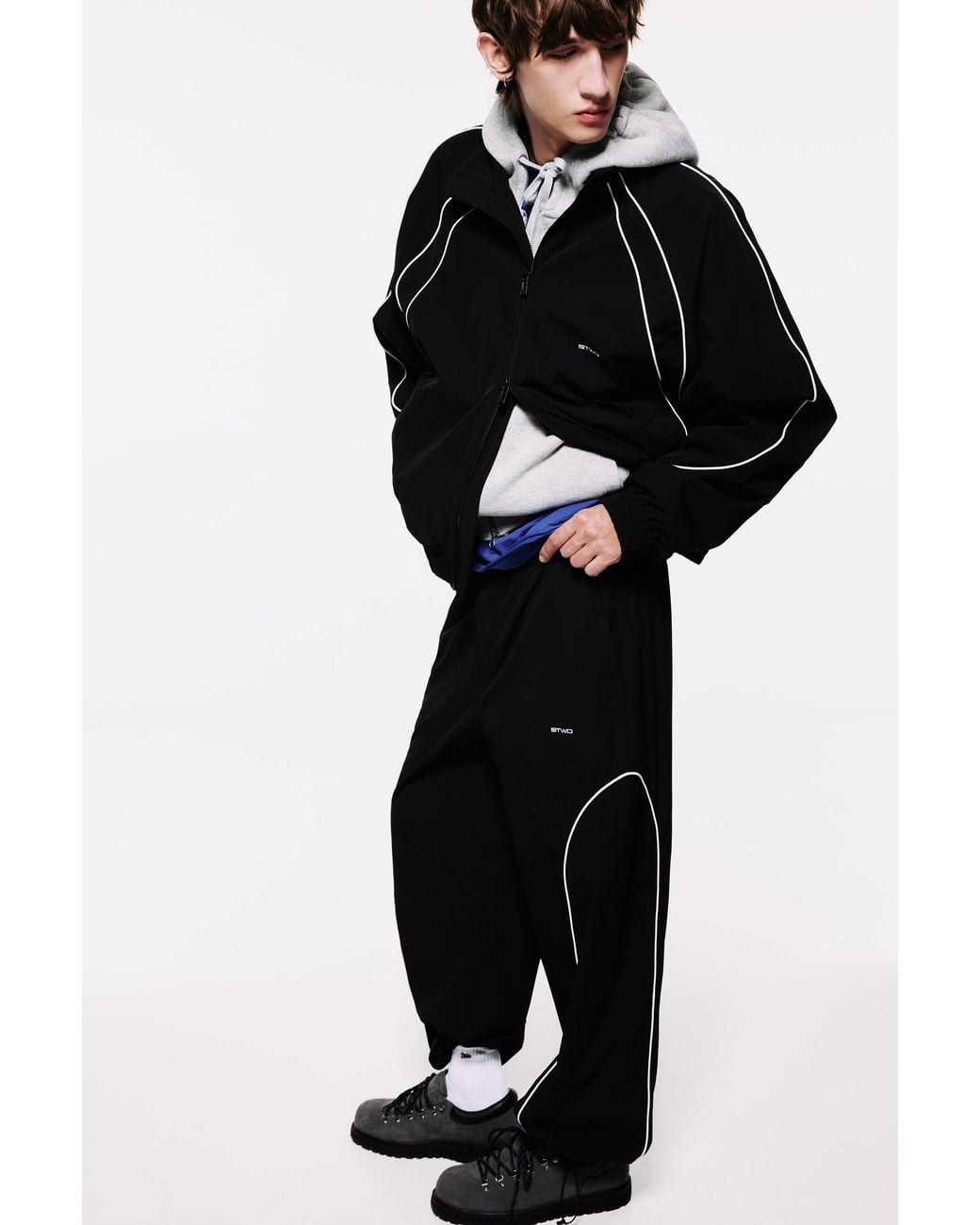 Pull&Bear Black Technical Piped Jogger Trousers for men
