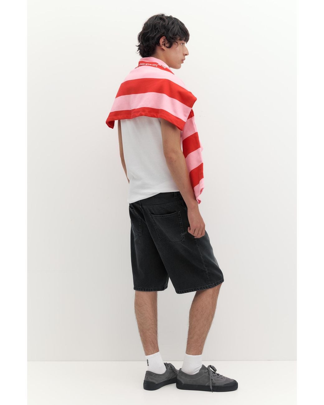 Pull&Bear Multicolor Baggy Denim Bermuda Shorts for men