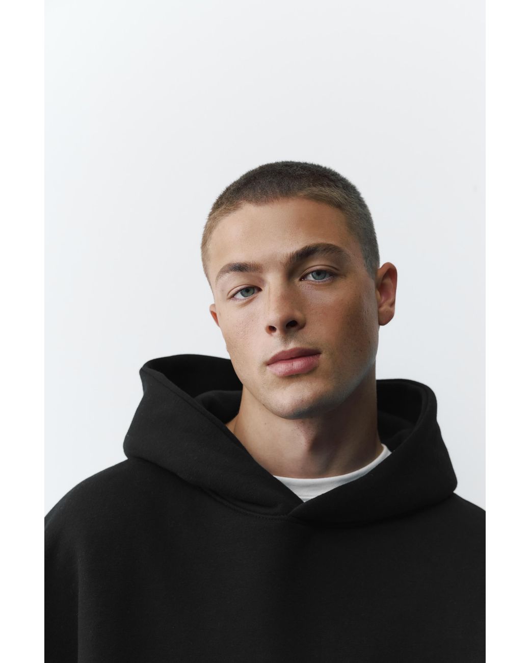 Pull&Bear Black Boxy Fit Hoodie for men